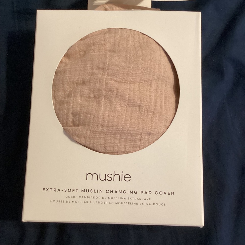 Mushie Extra Soft Muslin Changing Pad Cover 100% Cotton Blush Pink 32x16x3.5